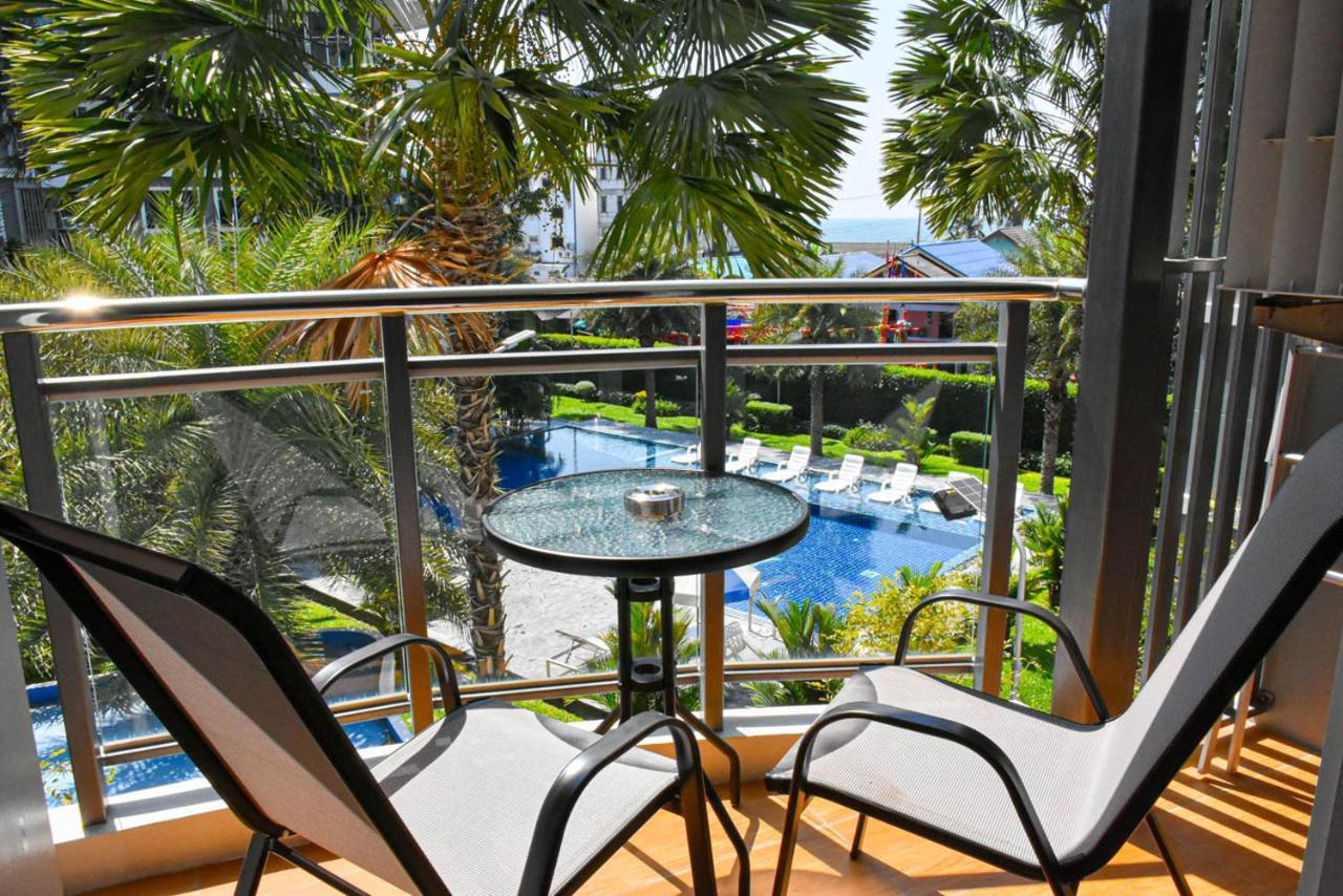 Whale Marina Condominium Praia de Jomtien Exterior foto